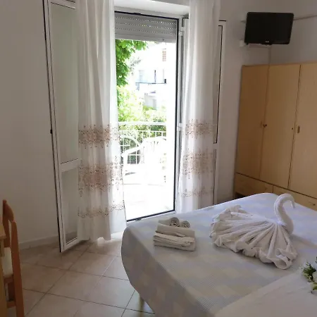 Monti Hotel